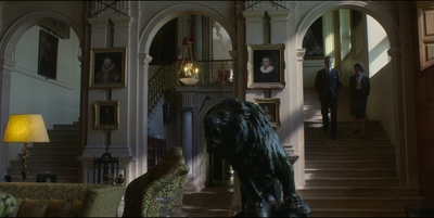 THE_CROWN_-_E3X02_MARGARETOLOGY_035.jpg