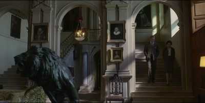 THE_CROWN_-_E3X02_MARGARETOLOGY_044.jpg