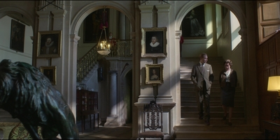 THE_CROWN_-_E3X02_MARGARETOLOGY_047.jpg