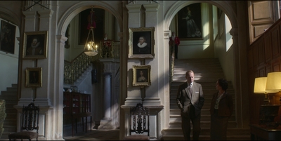 THE_CROWN_-_E3X02_MARGARETOLOGY_055.jpg