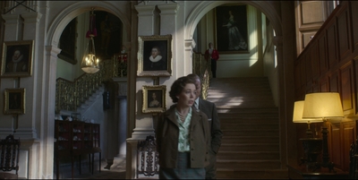 THE_CROWN_-_E3X02_MARGARETOLOGY_065.jpg