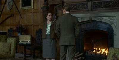THE_CROWN_-_E3X02_MARGARETOLOGY_219.jpg