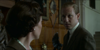 THE_CROWN_-_E3X02_MARGARETOLOGY_459.jpg