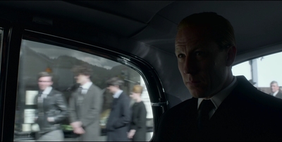 THE_CROWN_-_E3X03_ABERFAN_012.jpg