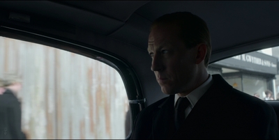 THE_CROWN_-_E3X03_ABERFAN_026.jpg