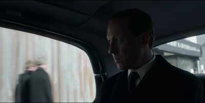 THE_CROWN_-_E3X03_ABERFAN_027.jpg
