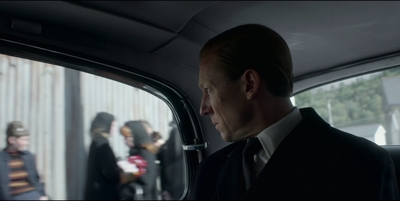 THE_CROWN_-_E3X03_ABERFAN_033.jpg