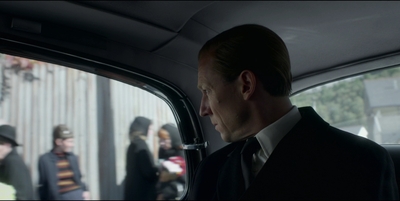THE_CROWN_-_E3X03_ABERFAN_034.jpg