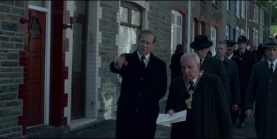 THE_CROWN_-_E3X03_ABERFAN_041.jpg