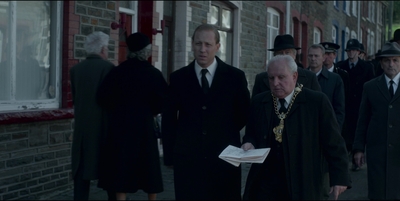 THE_CROWN_-_E3X03_ABERFAN_047.jpg
