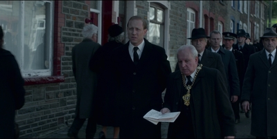 THE_CROWN_-_E3X03_ABERFAN_049.jpg