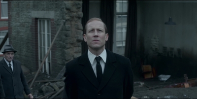 THE_CROWN_-_E3X03_ABERFAN_054.jpg