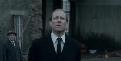 THE_CROWN_-_E3X03_ABERFAN_059.jpg