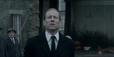 THE_CROWN_-_E3X03_ABERFAN_060.jpg