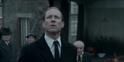 THE_CROWN_-_E3X03_ABERFAN_065.jpg