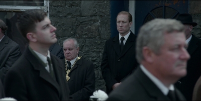 THE_CROWN_-_E3X03_ABERFAN_077.jpg