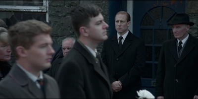THE_CROWN_-_E3X03_ABERFAN_080.jpg