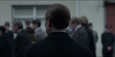 THE_CROWN_-_E3X03_ABERFAN_102.jpg