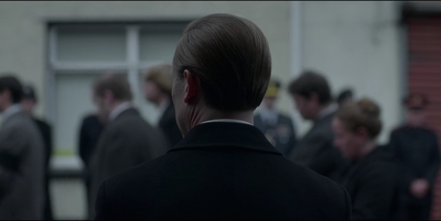 THE_CROWN_-_E3X03_ABERFAN_106.jpg