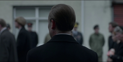 THE_CROWN_-_E3X03_ABERFAN_107.jpg