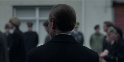 THE_CROWN_-_E3X03_ABERFAN_108.jpg
