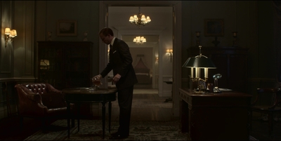 THE_CROWN_-_E3X03_ABERFAN_249.jpg