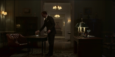 THE_CROWN_-_E3X03_ABERFAN_255.jpg