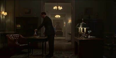 THE_CROWN_-_E3X03_ABERFAN_259.jpg