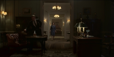 THE_CROWN_-_E3X03_ABERFAN_304.jpg