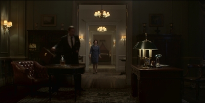 THE_CROWN_-_E3X03_ABERFAN_305.jpg