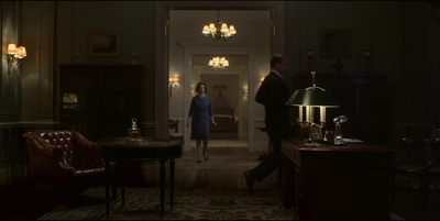 THE_CROWN_-_E3X03_ABERFAN_310.jpg