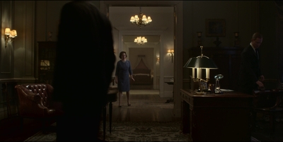 THE_CROWN_-_E3X03_ABERFAN_314.jpg