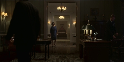 THE_CROWN_-_E3X03_ABERFAN_315.jpg