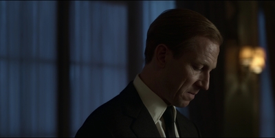 THE_CROWN_-_E3X03_ABERFAN_354.jpg
