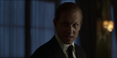 THE_CROWN_-_E3X03_ABERFAN_368.jpg