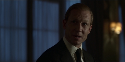 THE_CROWN_-_E3X03_ABERFAN_385.jpg