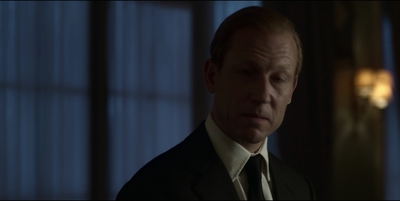 THE_CROWN_-_E3X03_ABERFAN_391.jpg