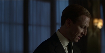 THE_CROWN_-_E3X03_ABERFAN_401.jpg