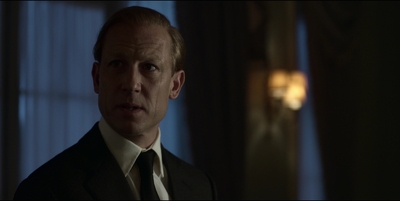 THE_CROWN_-_E3X03_ABERFAN_444.jpg