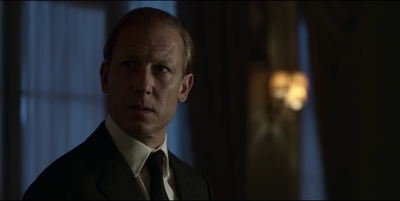 THE_CROWN_-_E3X03_ABERFAN_461.jpg