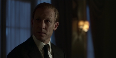 THE_CROWN_-_E3X03_ABERFAN_470.jpg