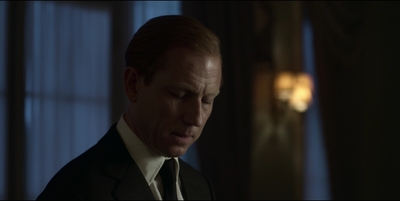 THE_CROWN_-_E3X03_ABERFAN_479.jpg