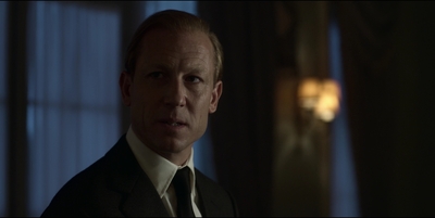 THE_CROWN_-_E3X03_ABERFAN_486.jpg