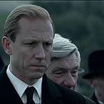 THE_CROWN_-_E3X03_ABERFAN_126.jpg