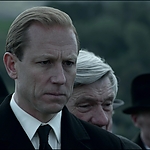 THE_CROWN_-_E3X03_ABERFAN_130.jpg