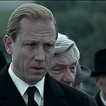 THE_CROWN_-_E3X03_ABERFAN_180.jpg