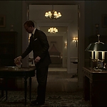 THE_CROWN_-_E3X03_ABERFAN_254.jpg