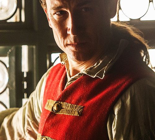For ‘Outlander’ actor Tobias Menzies, twice the work translates to double the fun, antics
